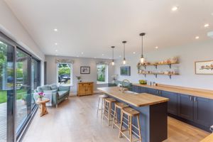 Photo 16- click for photo gallery